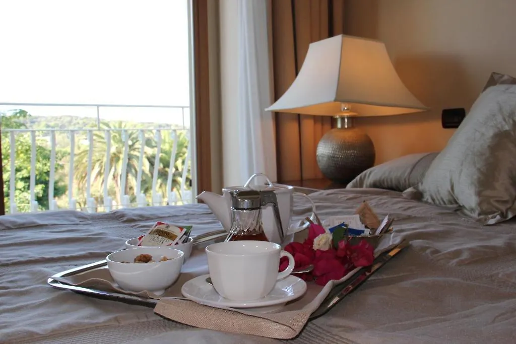 Hotel Simius Playa Villasimius 4*,