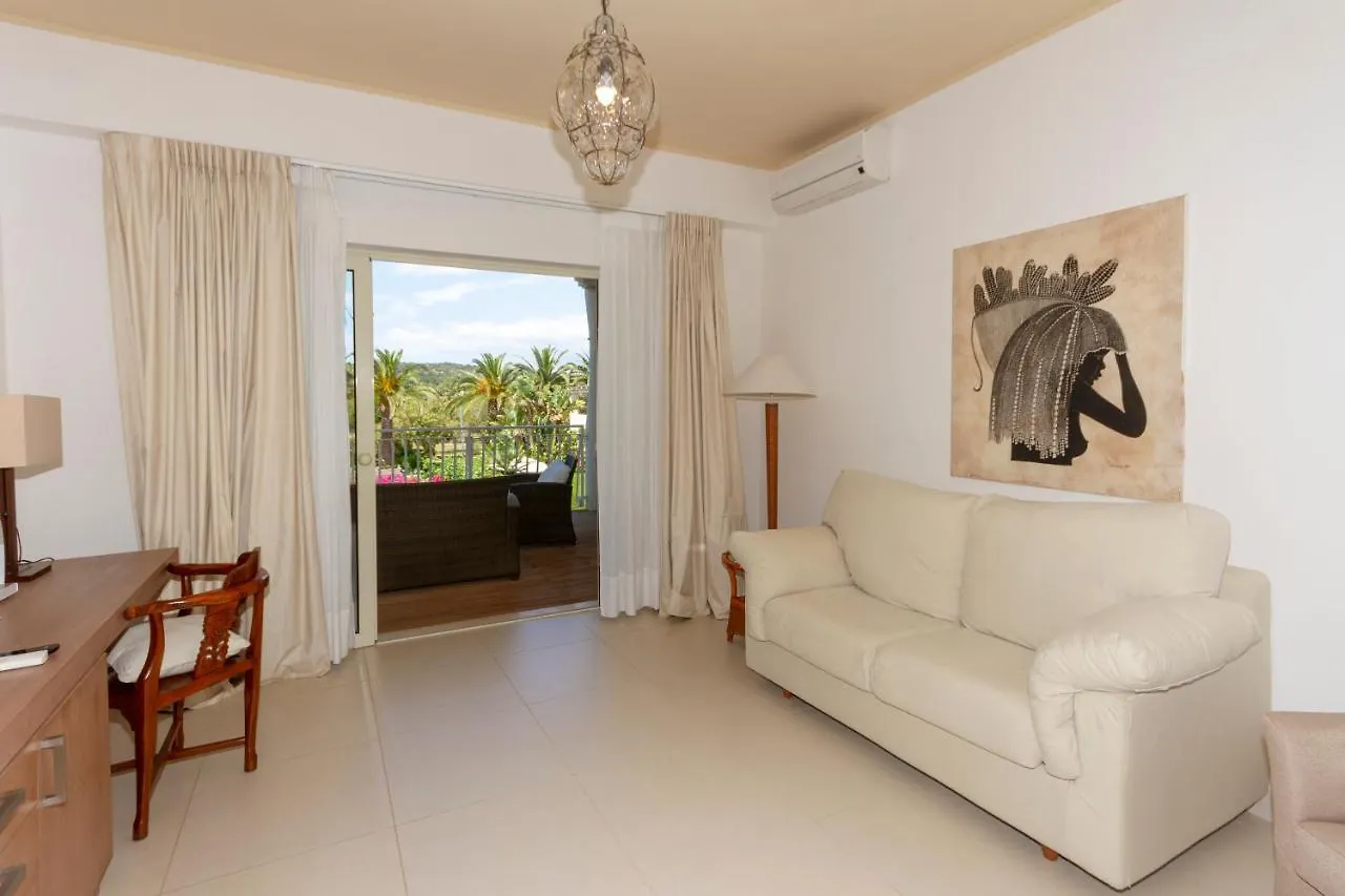 Hotel Simius Playa Villasimius 4*,